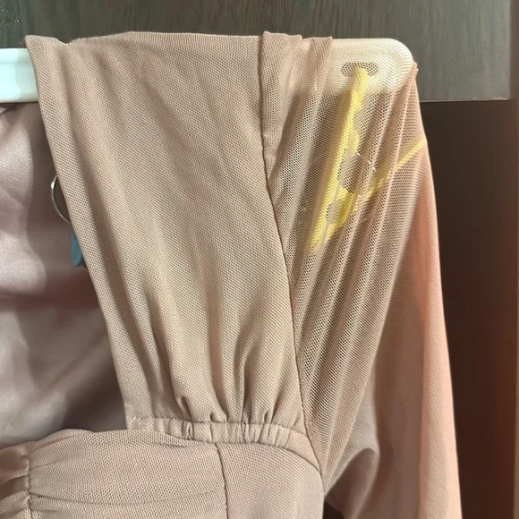 NWT SHEIN BAE long sleeve ruched dress in L - Picture 4 of 12